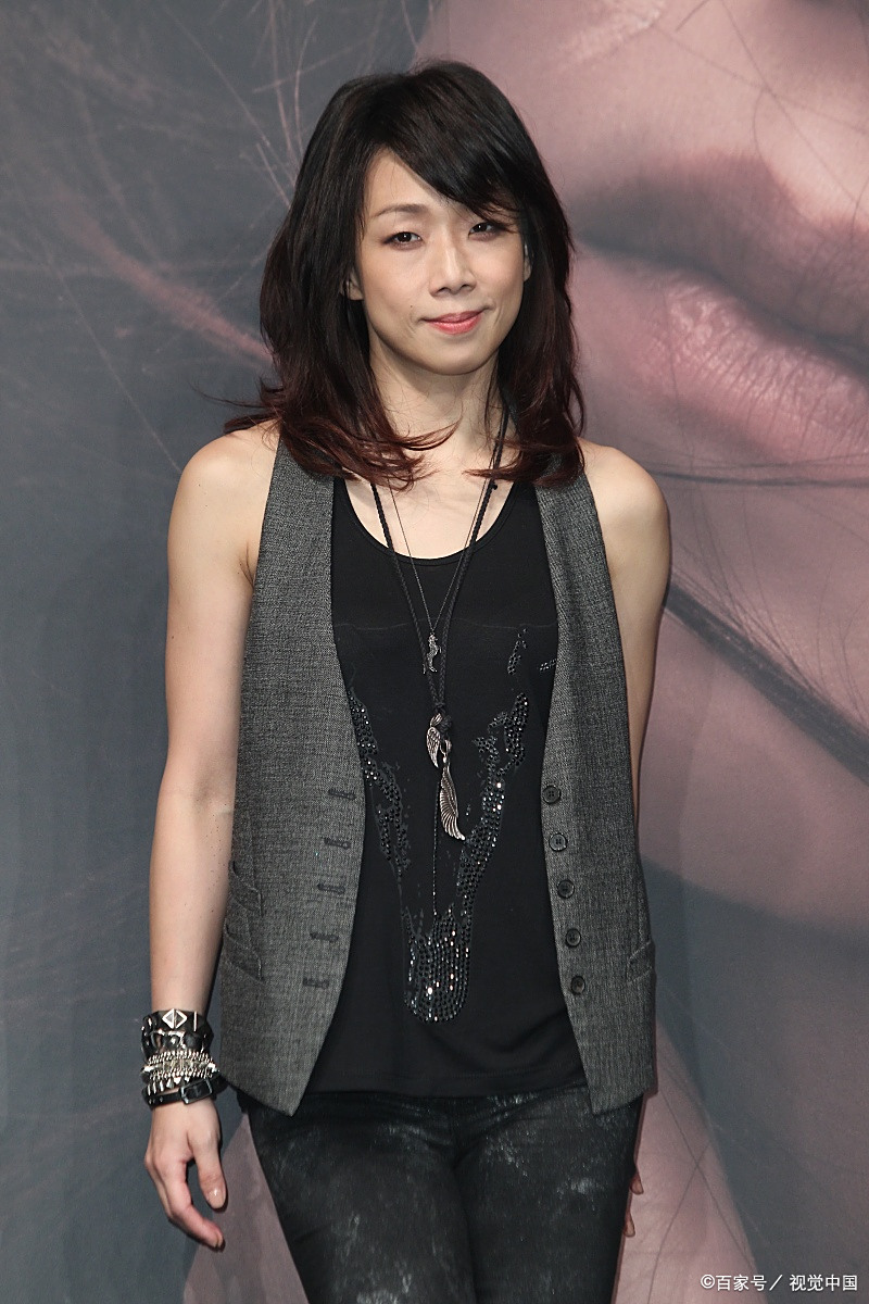 真不愧为李宗盛前妻,有几个人又能嫁给自己恩师?