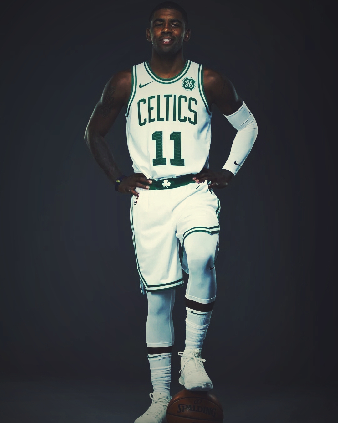 篮球壁纸,绿军尖刀——凯里欧文