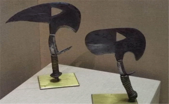 几种很怪异的冷兵器,鸟头斧很实用,鬼脸刀很搞笑