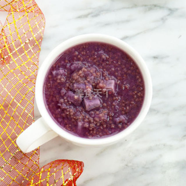 紫薯小米粥,口感超棒,喝着特别香