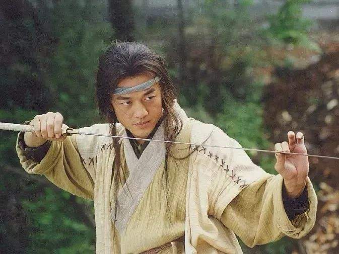 少林易筋经,武当太极,丐帮打狗棒法,峨眉派最厉害的武功是啥?