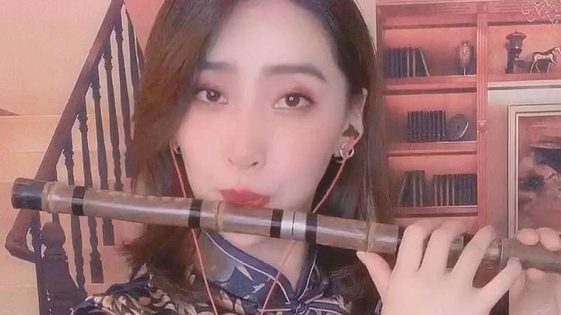 赵海洋一首优美的钢琴曲《我爱你中国》,超级