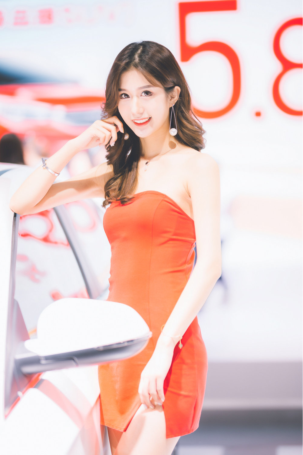 人像摄影:2019重庆车展现场车模