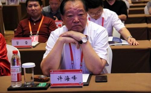 作为第一位奥运冠军,许海峰生不逢时?不缺钱可离大富大贵还远?