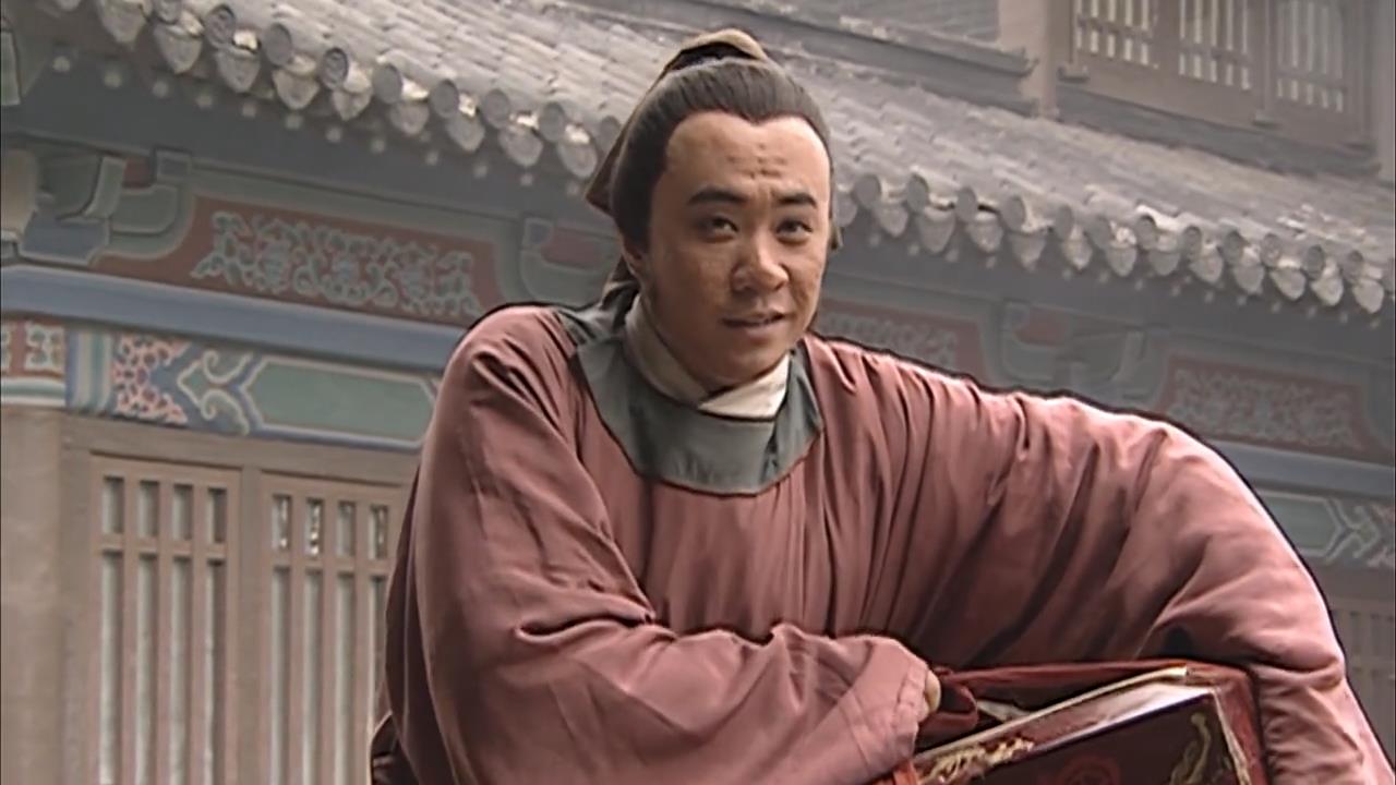 通过董将仕,小苏学士和驸马王晋卿等人,高俅越来越幸运,最终接触到了