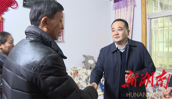 刘正仁开展节前慰问