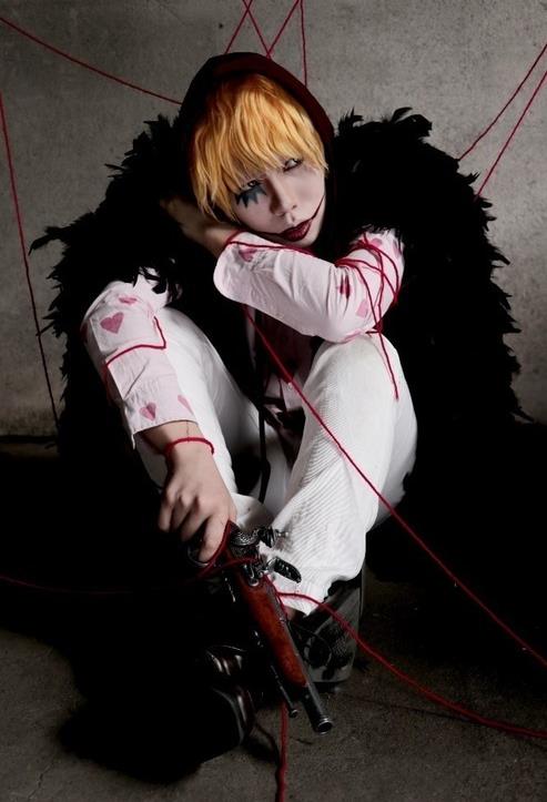 图为天龙人的柯拉松,罗的救命恩人.