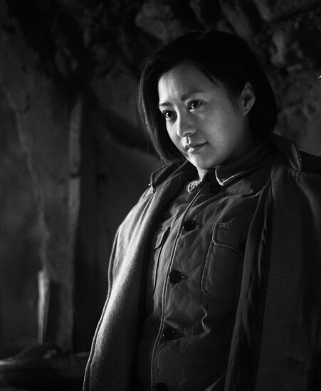 从扮学生到出演文艺片,郝蕾在作品中不断奉献自己教科书般的演技