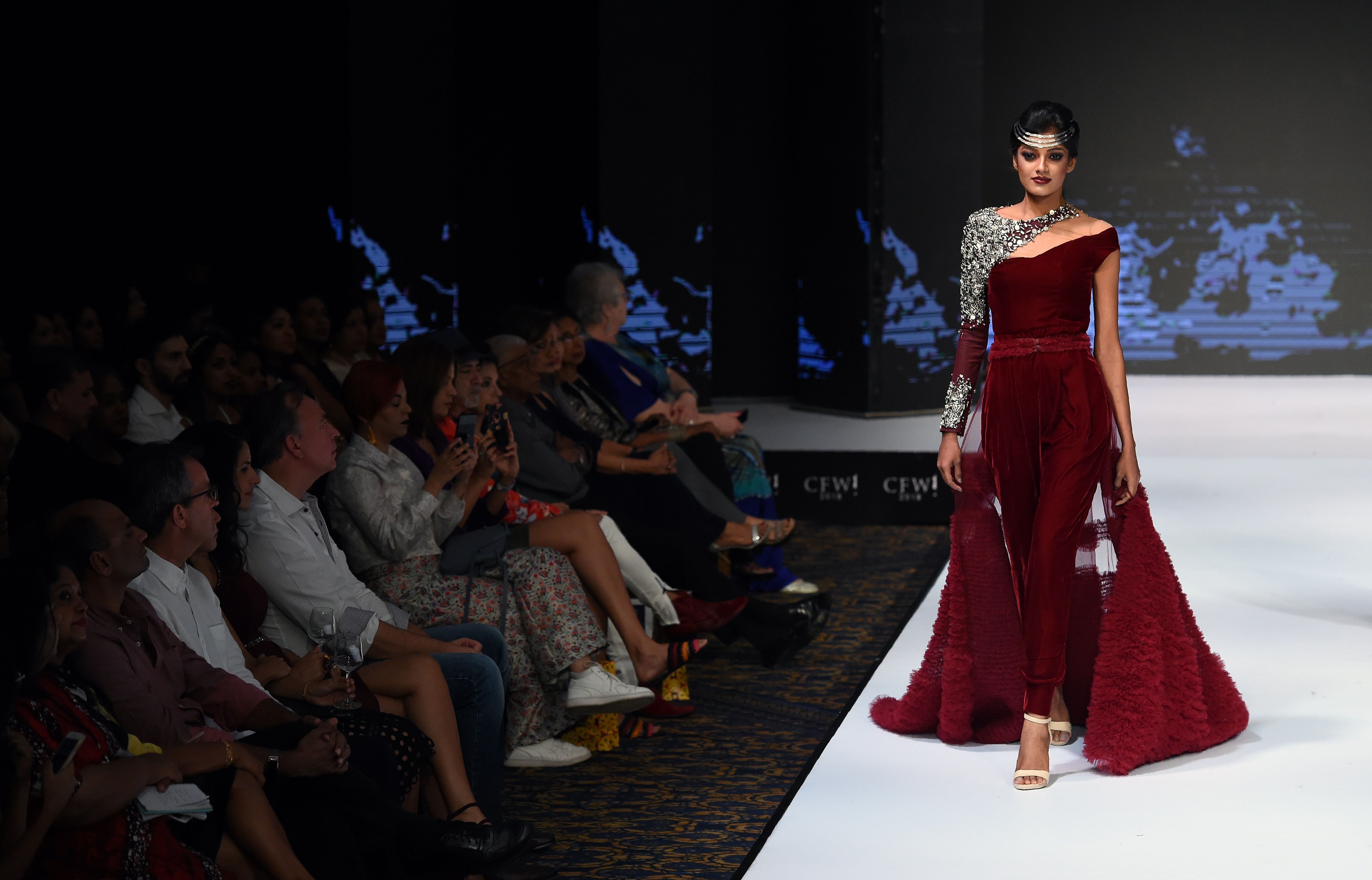 科伦坡时装周——设计师迪姆斯乌·沙哈班度作品时装秀(18)