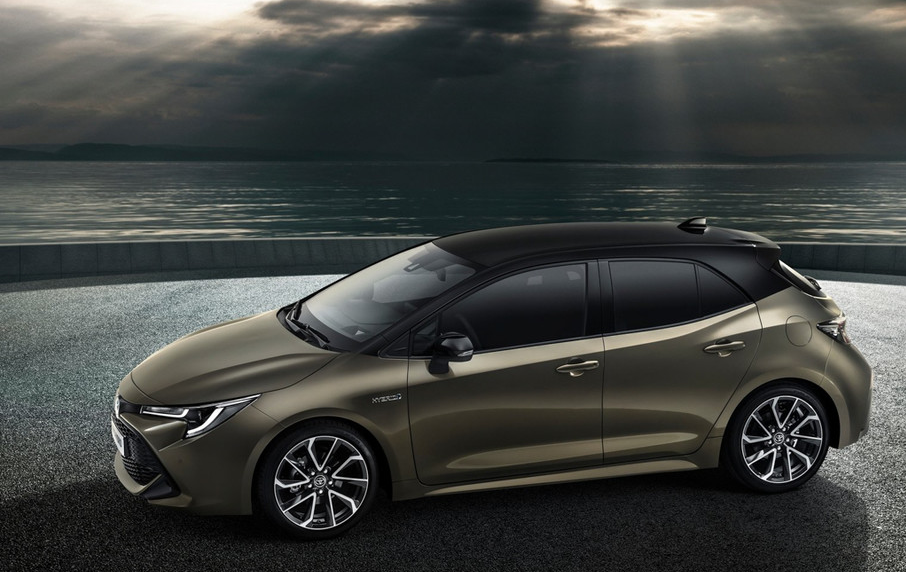 有科技感的丰田auris基本型