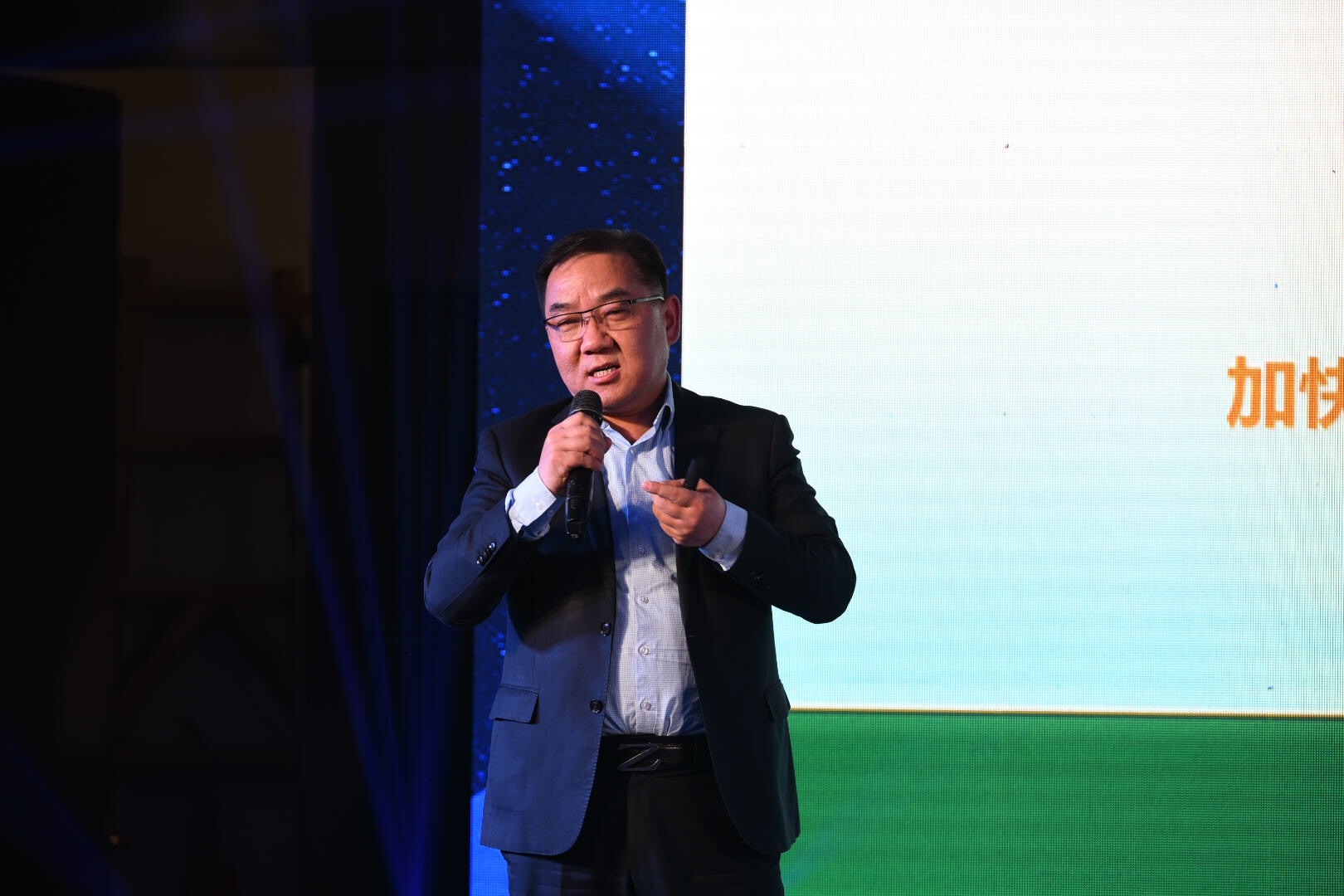 河南社科院王建国:建议郑州地铁2号线北延至平原新区,加快郑新,郑许