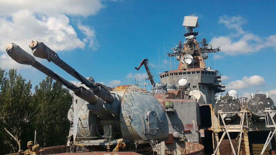 "乌克兰号"万吨级巡洋舰,乌克兰最大作战舰艇,现在却锈迹斑斑