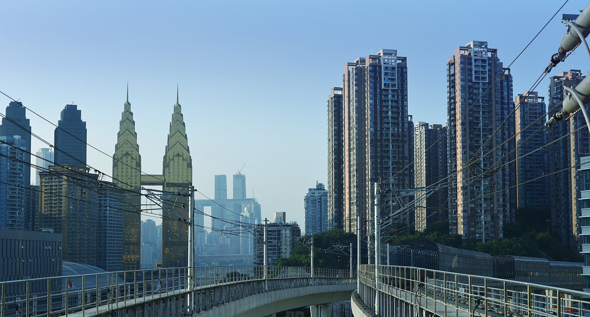 评重庆轨道交通环线罗家坝站的低调开通:乘客很少,未来或有重用