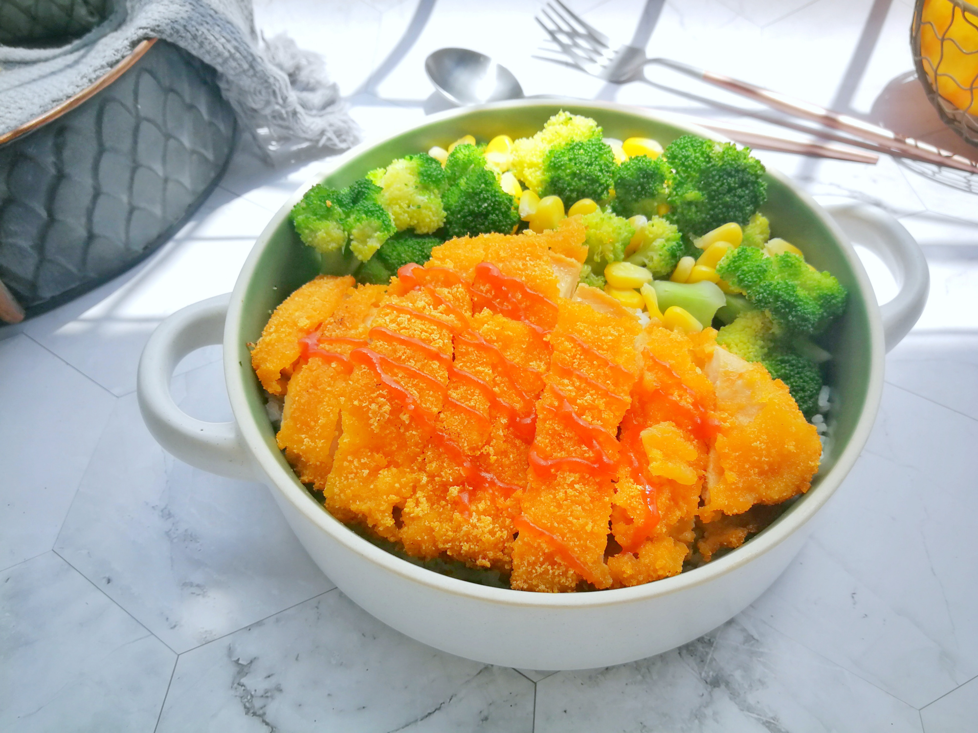 无需烤箱,无需油炸,厨房小白也能百分百成功的黄金鸡排饭,真香