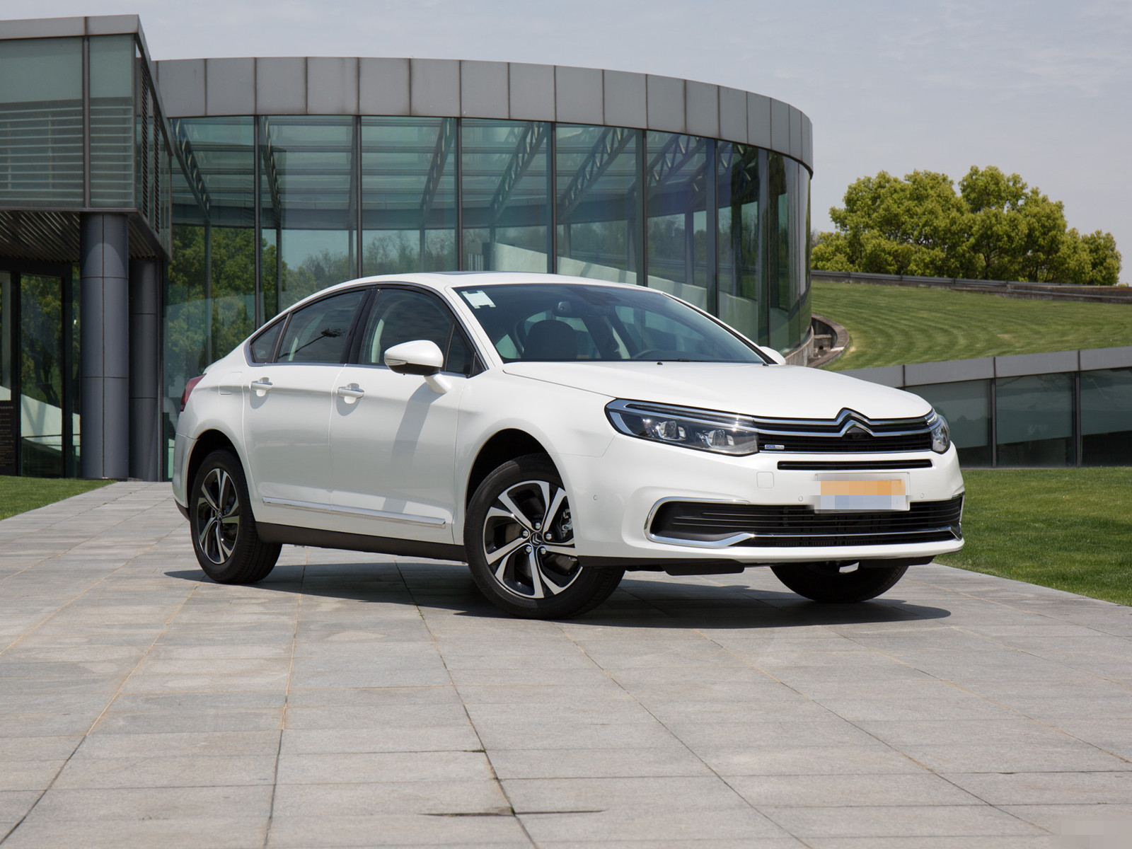 对雪铁龙c5外观的鉴赏