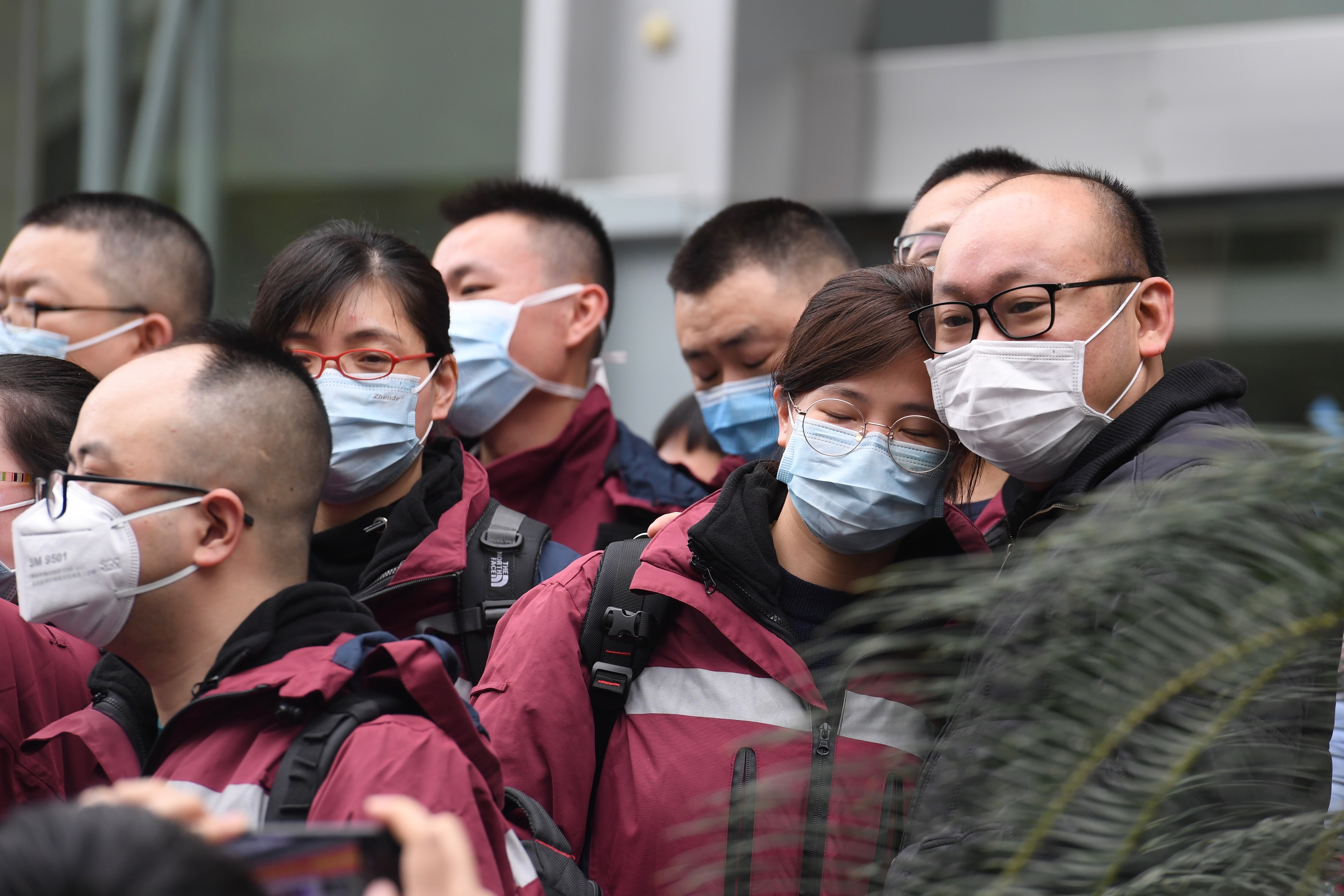福建省对口支援湖北宜昌抗击新冠肺炎首个支援队出征(9)