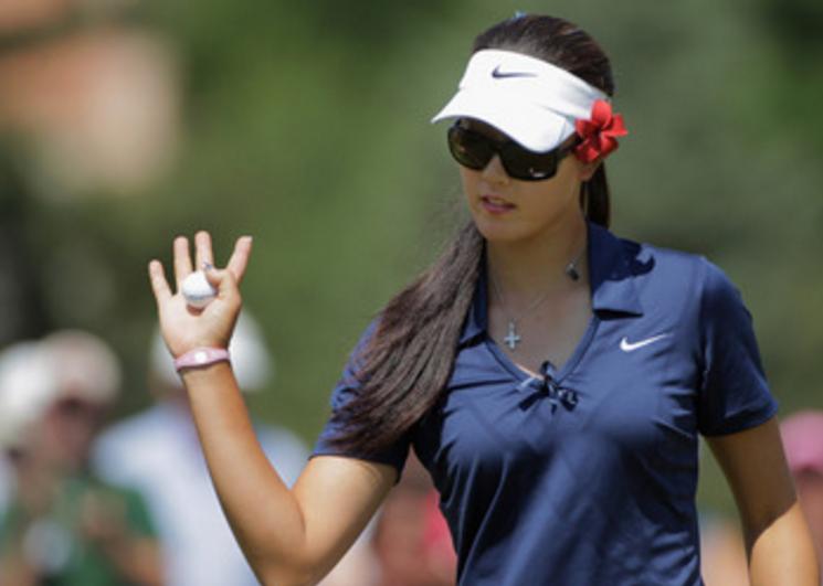 韩裔美国女球员拍摄性感写真 结实的臀部 尽展女神风范!