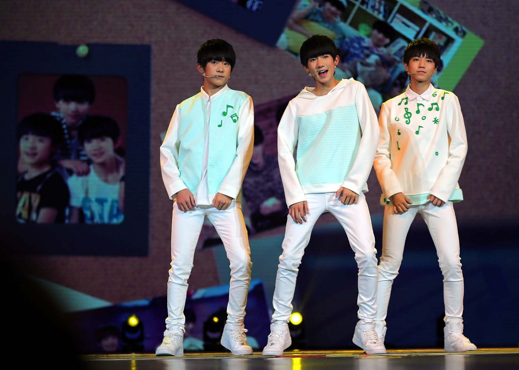 养成系偶像的组合成员会被粉丝进行配对,tfboys中的"凯源cp"(王俊凯