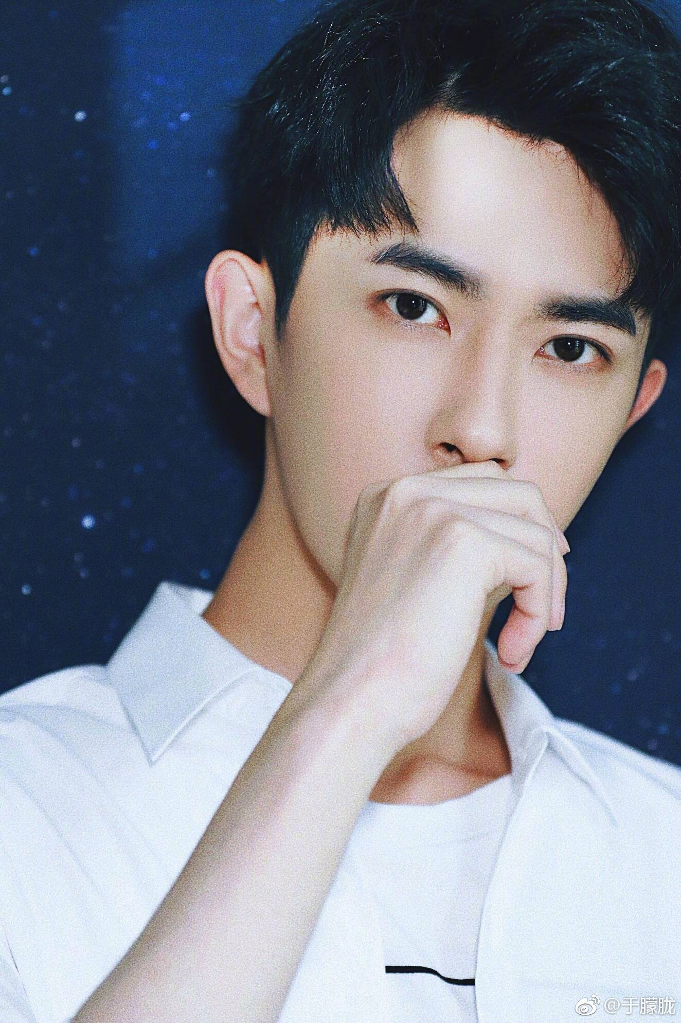 恩,顺便夸一句于朦胧的古装扮相,是真的很好看呀喂.