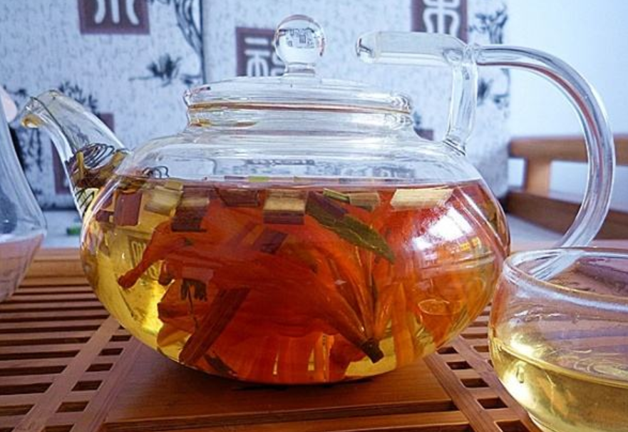 春饮花茶:百合洋参茶