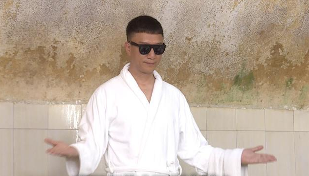 孙红雷深夜更博发的却是王一博,本尊在线感谢翻牌,有新合作了?