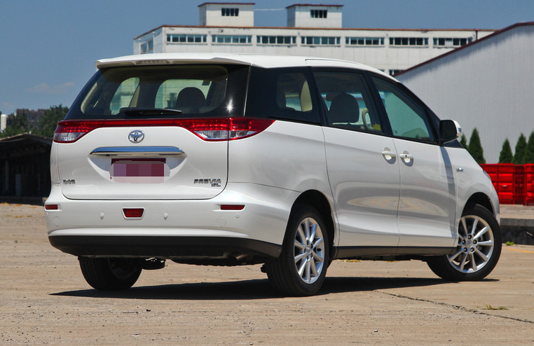 普瑞维亚外观张扬有个性,很适合年轻人,设计真的非常前卫非常的潮流