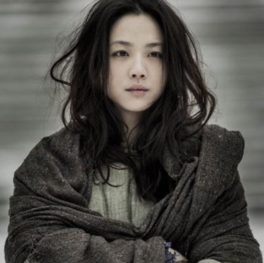 民国四大才女之一萧红,轰轰烈烈如火一般的人生