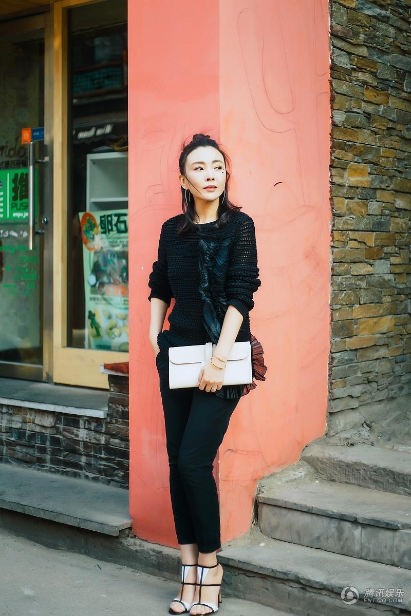 曾经是主持人的她,将演戏当作最平常的事情,如今低调进入婚姻