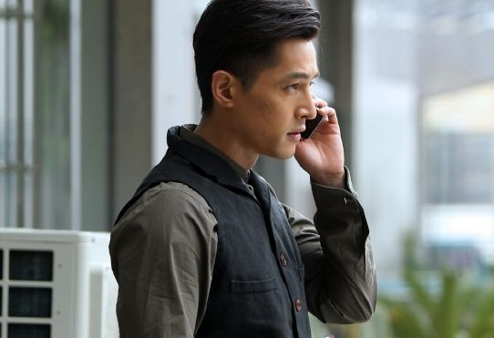 收视率高的电视剧《大好时光》:袁浩是个事业小有成就的游览社副总