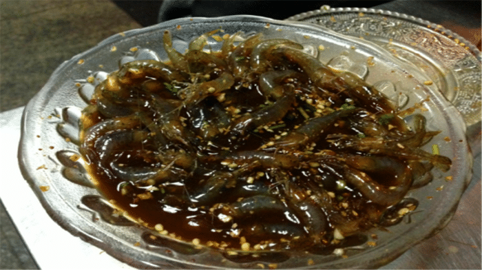 中国最残忍的几种美食,看着就让人很揪心,这样美味你也敢吃