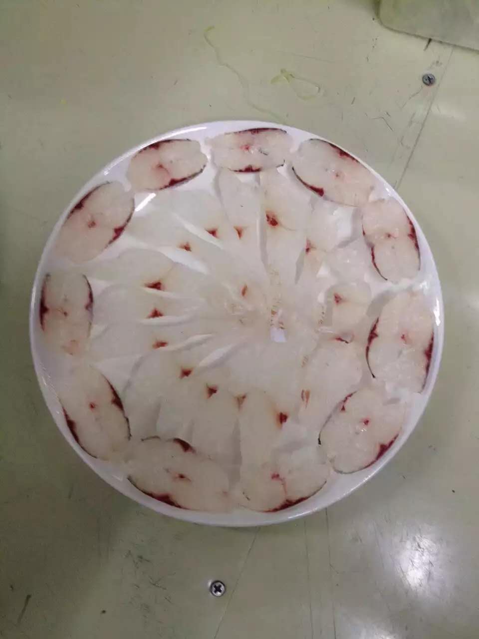 实拍广西横县特色美食"横县鱼生",没想到生鱼片还可以做成这样