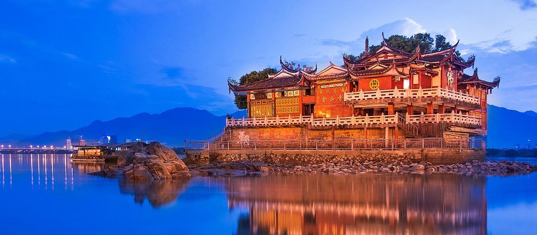 福建最美的水中寺庙:屹立水中千年不倒,你去过吗?