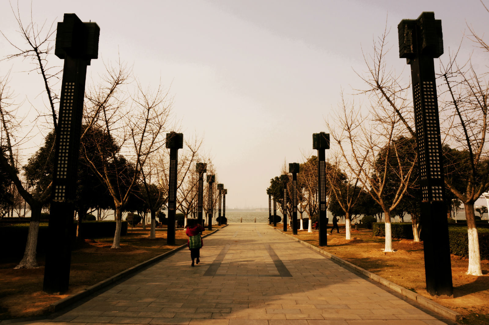 除了焦作叠彩洞,南昌燕鸣岛公园,风景宜人的旅游景点还有这些呢