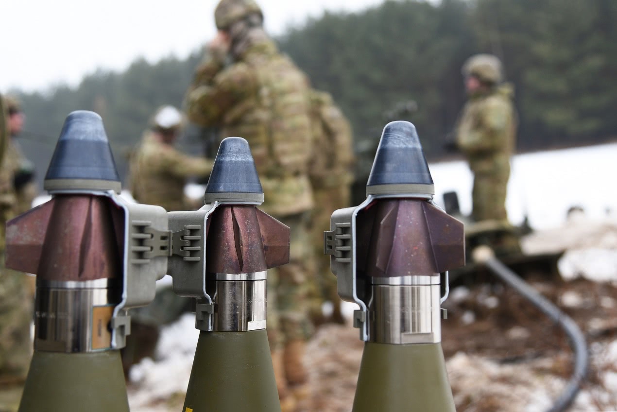 神奇引信,使炮弹变身聪明弹,精度提高30倍