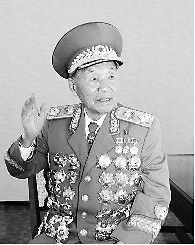 他全家逃难到中国,参加抗联成第4个元帅,四个女儿却生活在国外