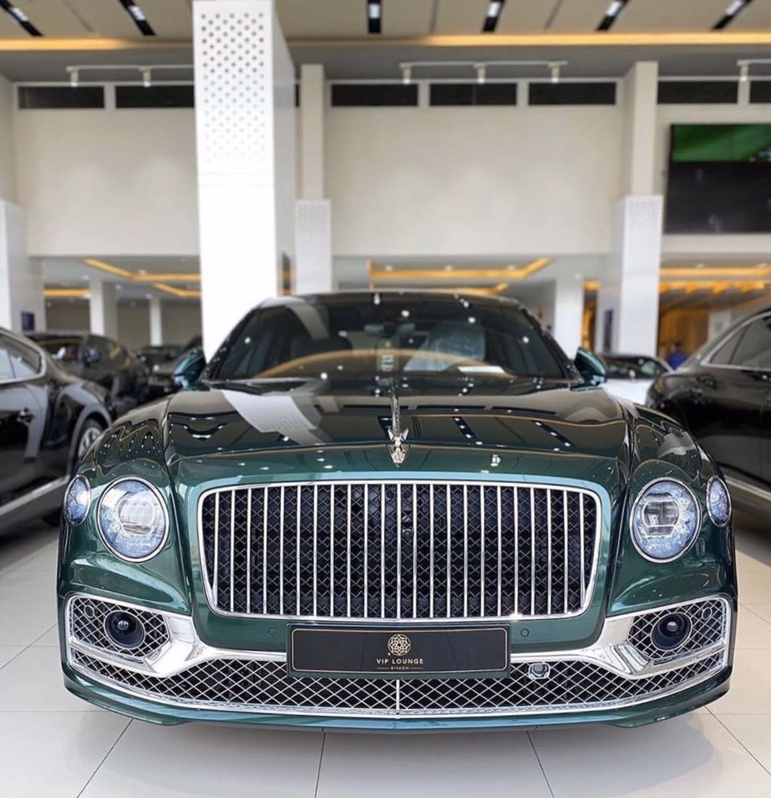 20款宾利飞驰v8限量版