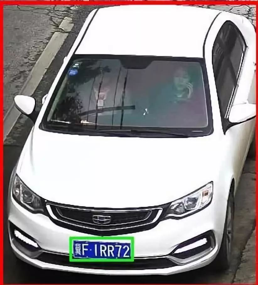 「创城攻坚」电子警察抓拍开车接打电话第一天就已经有人中招!