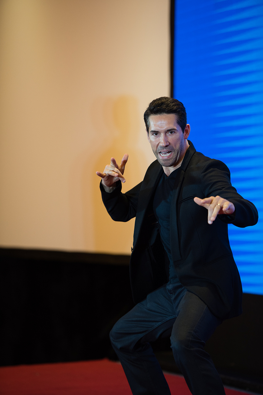 票房故事# #终极斗士4#  #博伊卡#  这一部剧情是接着上一部来的,上