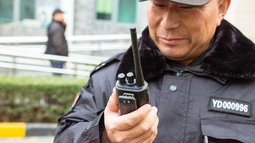 内外皆可靠的专业性 mag one evx-z62对讲机使用体验