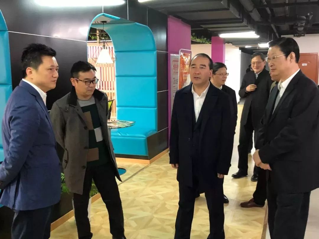 南京市副市长蒋跃建一行莅临启迪虚拟现实(六合)创业基地调研指导工作