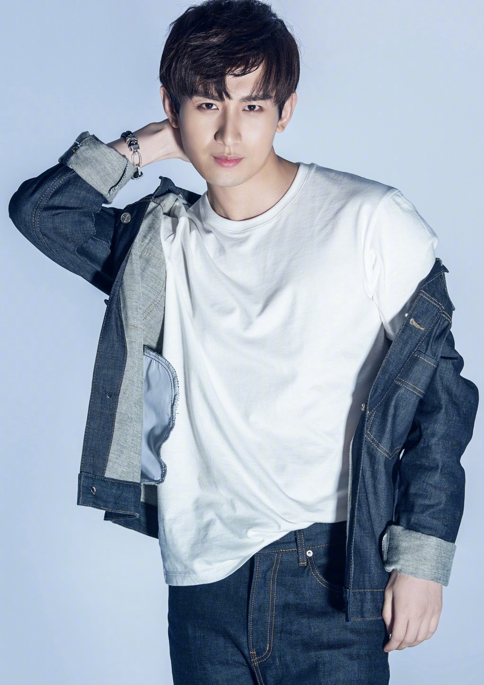 成毅张新城待播剧:《让全世界都听见》《琉璃美人煞》《长安诺》