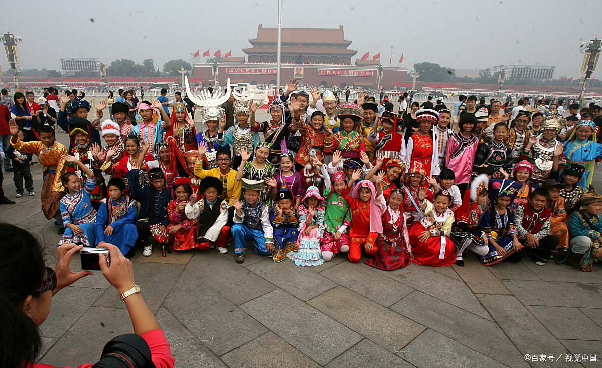 在中国各族人民团结友好 不存在民族歧视