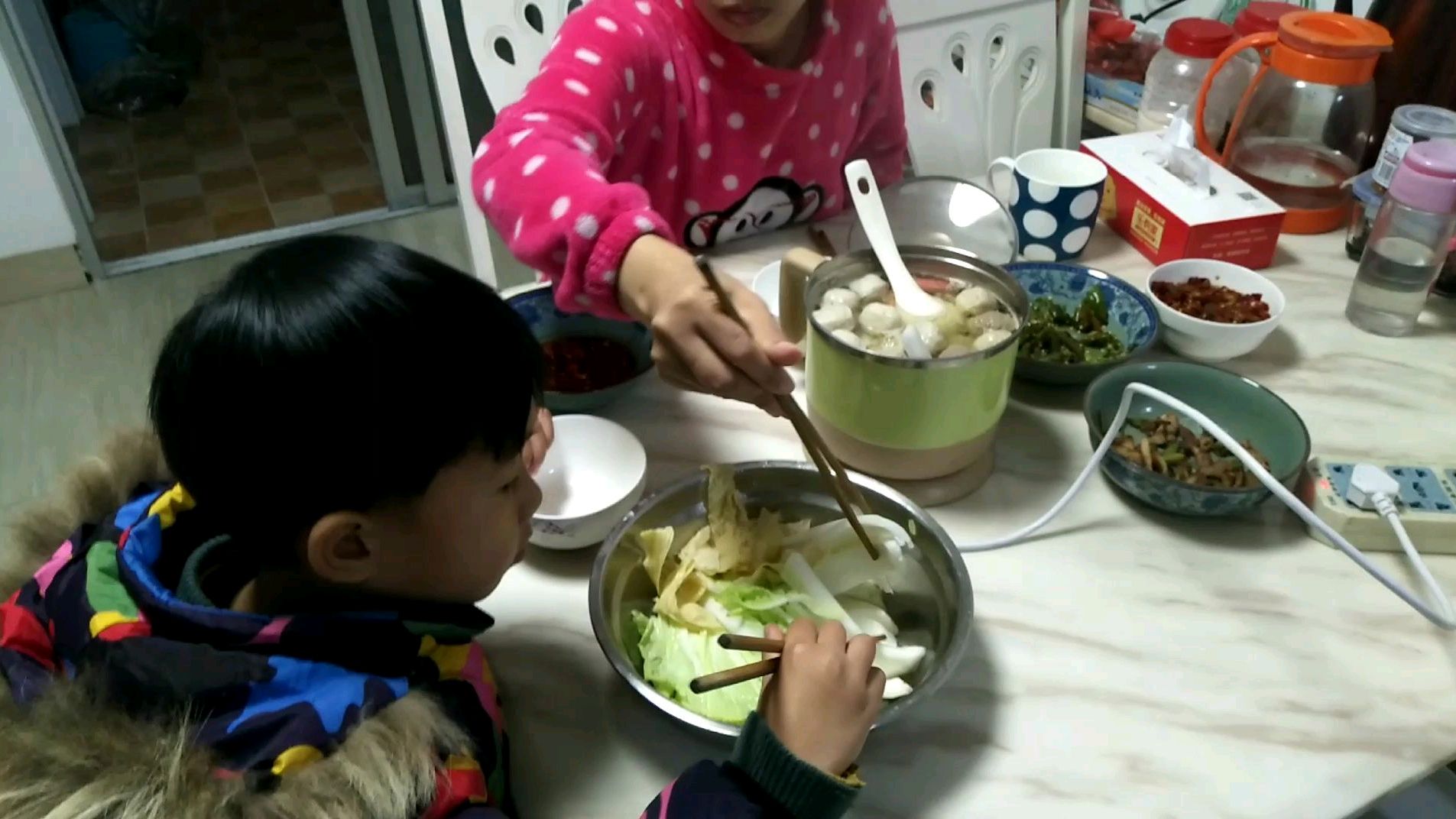 广东带回来纯手打牛肉丸和鱼丸,晚上吃火锅太美味了