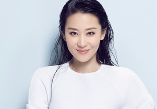 "穆桂英"扮演者近照爆出,39岁依然充满活力