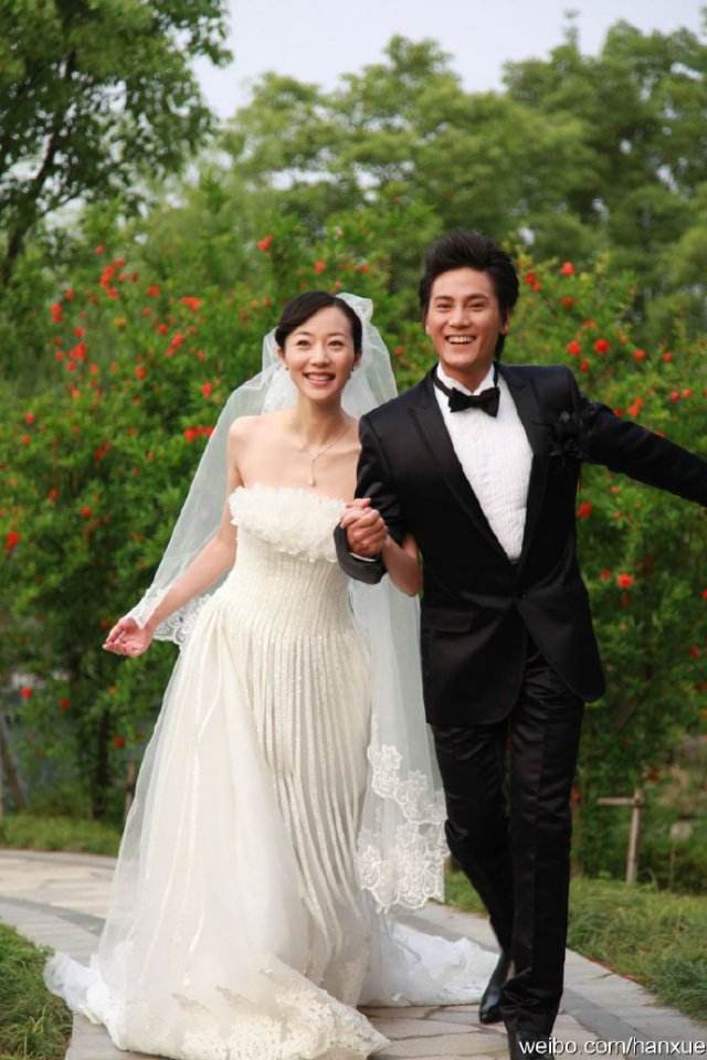 韩雪四次穿婚纱,前两次朴素,第三次唯美惊艳,最近这次最保守