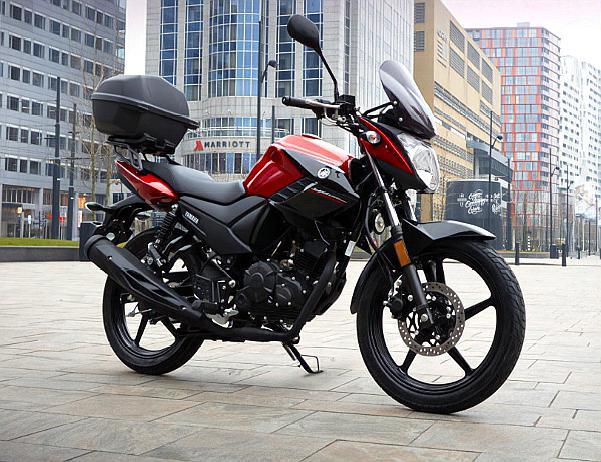 一箱油能跑980公里,雅马哈最强"代步利器",动力强,关键不贵