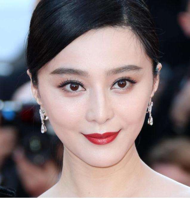 范冰冰的眼睛到底有多"大"?看完这组照片你就知道了