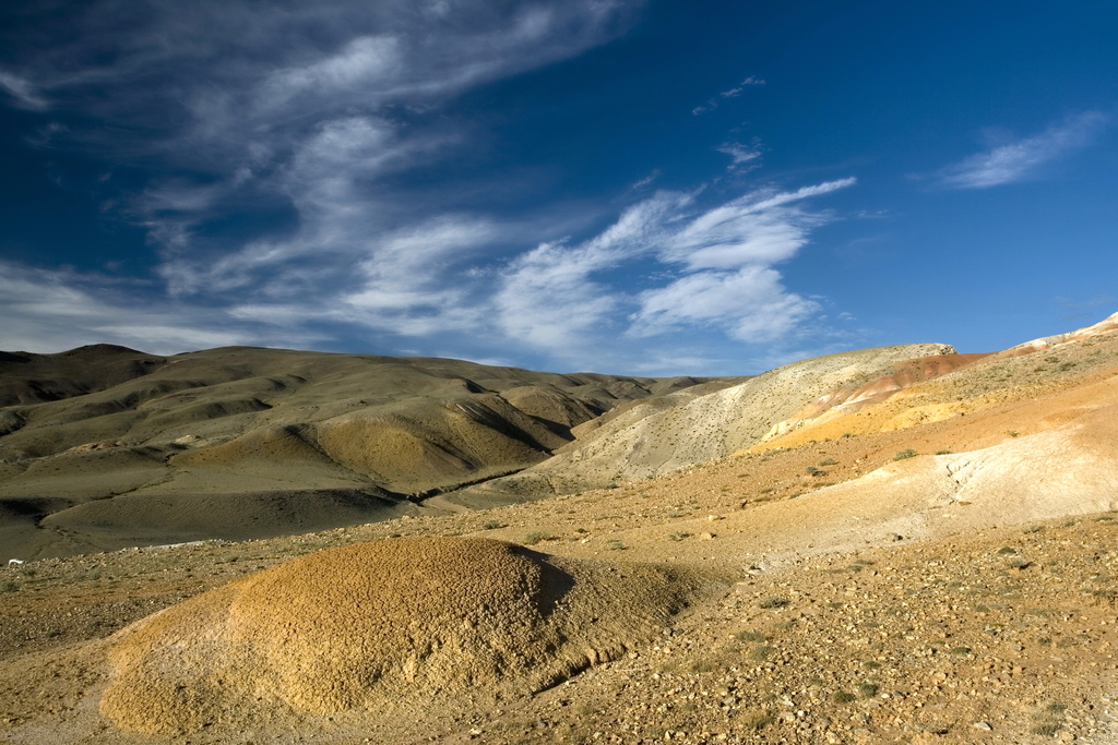 古代俗语说"宁睡坟头,不睡破庙",这是什么原因呢?