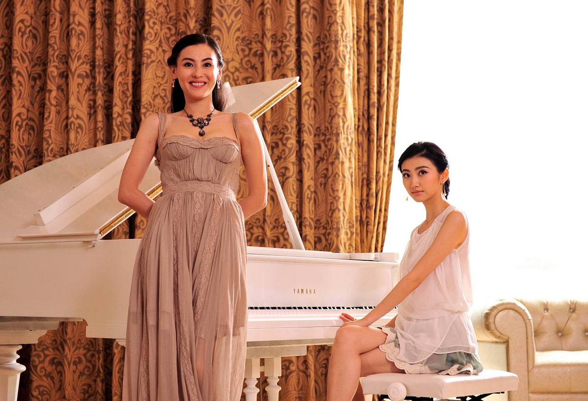 景甜和张柏芝同框竟然一点都没输.