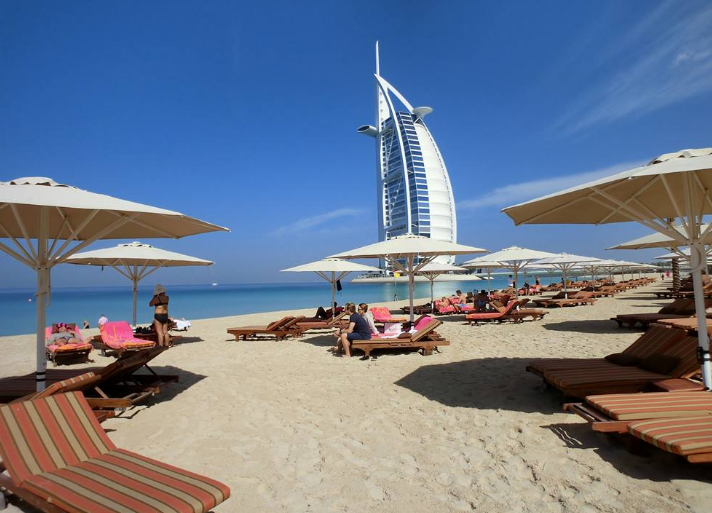 奢华富饶的迪拜,有着风景优美海滩度假地,看看你都来